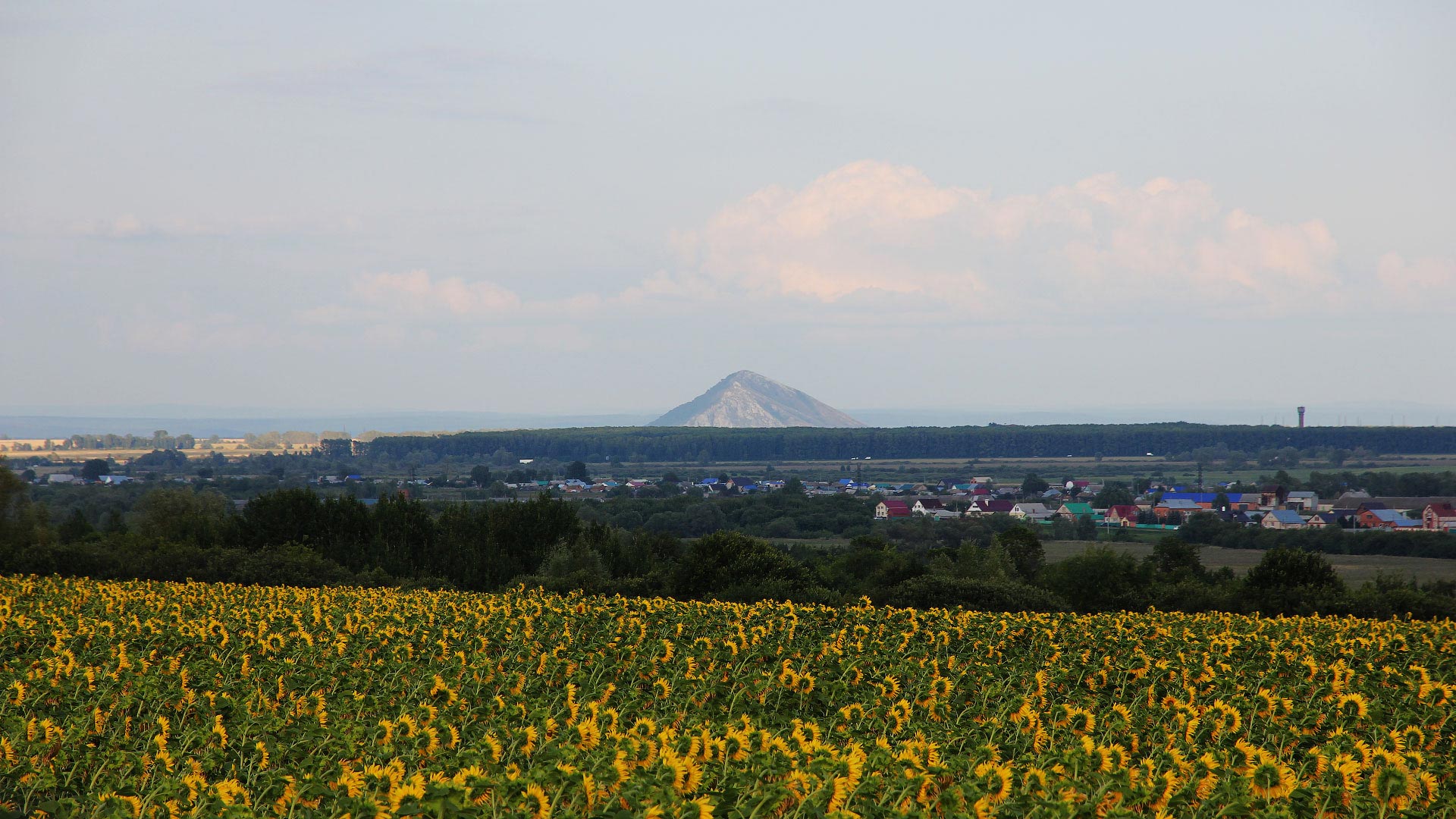 Yuraktau Shikhan mountain